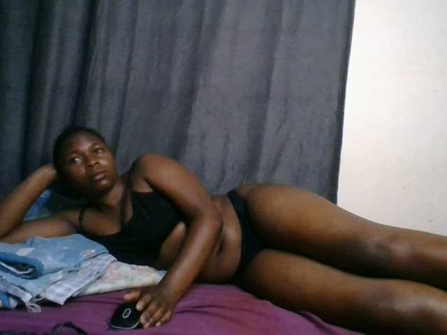 cute-faizah live cam on BongaCams