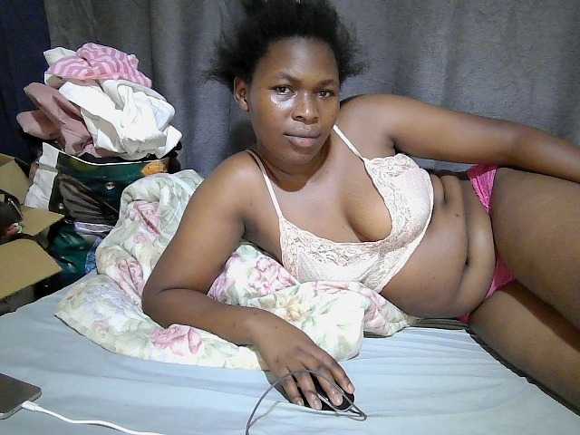 cute-faizah live cam on BongaCams