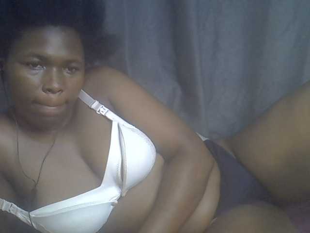 cute-faizah live cam on BongaCams