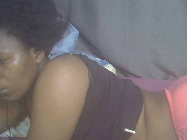 cute-faizah live cam on BongaCams