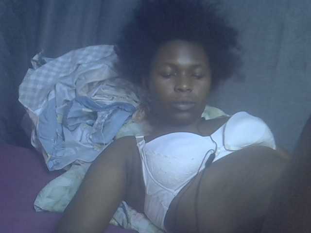 cute-faizah live cam on BongaCams