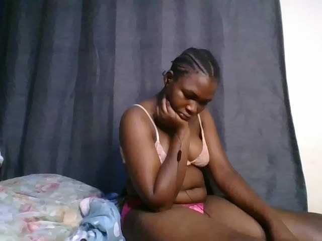 cute-faizah live cam on BongaCams