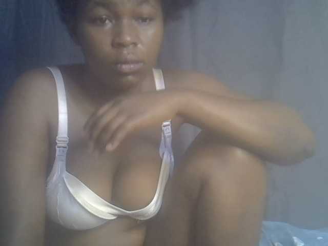 cute-faizah live cam on BongaCams
