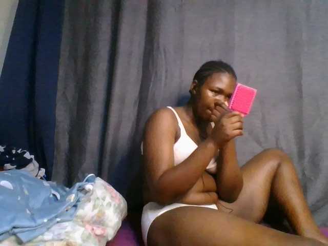 cute-faizah live cam on BongaCams