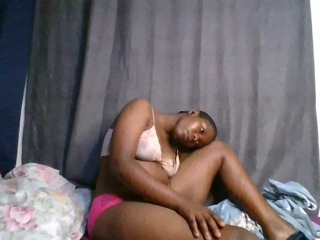 cute-faizah live cam on BongaCams