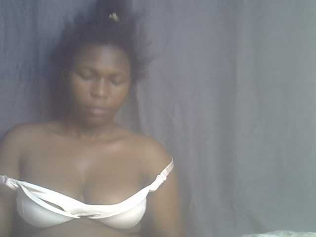 cute-faizah live cam on BongaCams