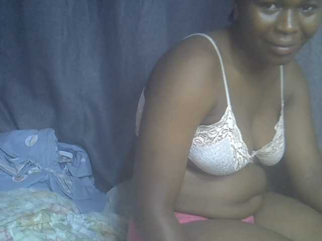 cute-faizah live cam on BongaCams