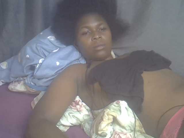 cute-faizah live cam on BongaCams