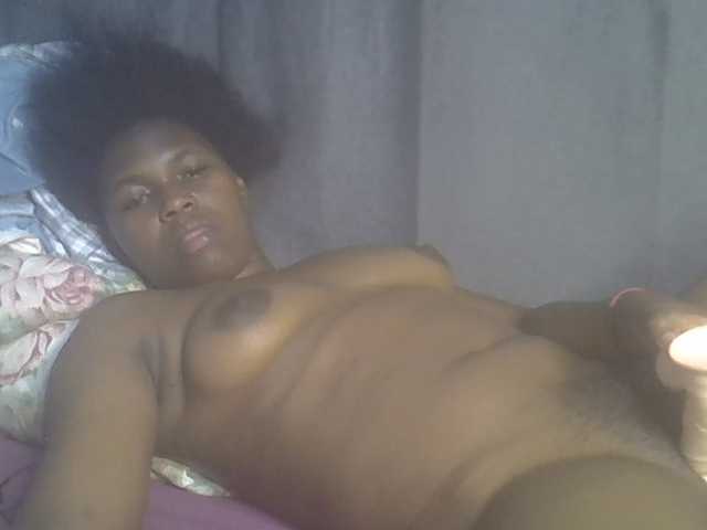 cute-faizah live cam on BongaCams