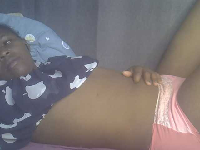 cute-faizah live cam on BongaCams