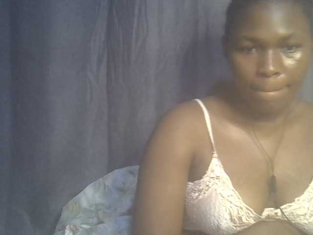 cute-faizah live cam on BongaCams