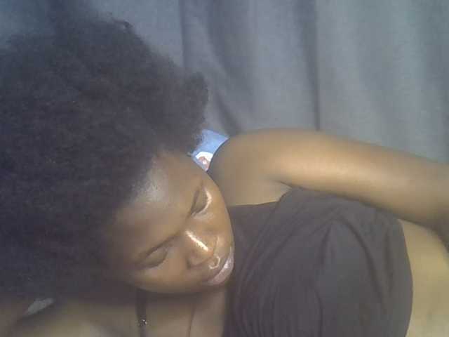 cute-faizah live cam on BongaCams