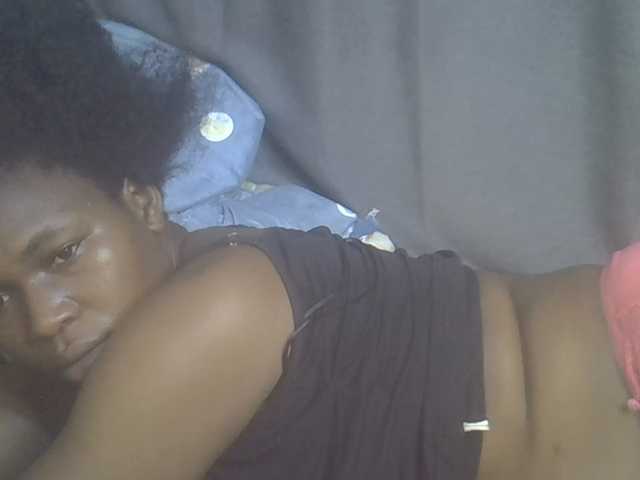 cute-faizah live cam on BongaCams