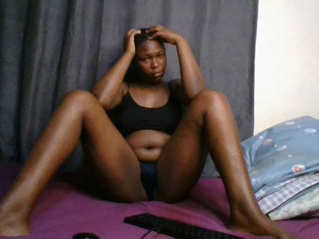 cute-faizah live cam on BongaCams