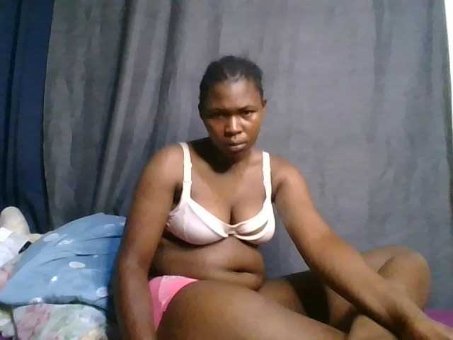 cute-faizah live cam on BongaCams