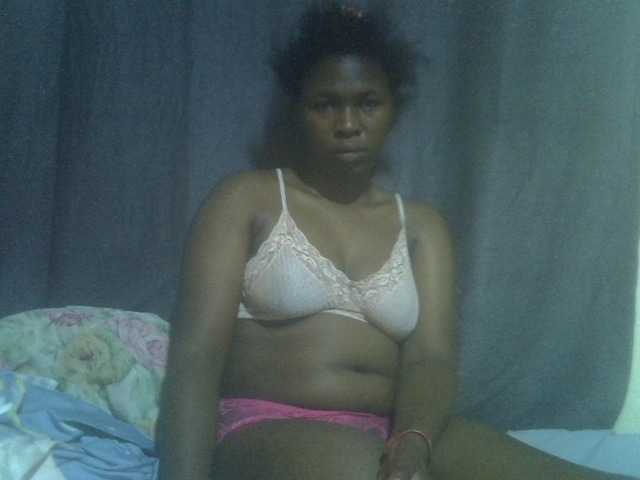 cute-faizah live cam on BongaCams