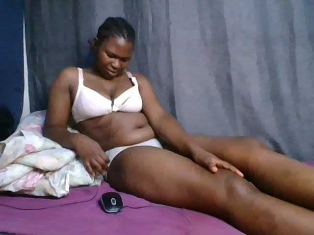 cute-faizah live cam on BongaCams