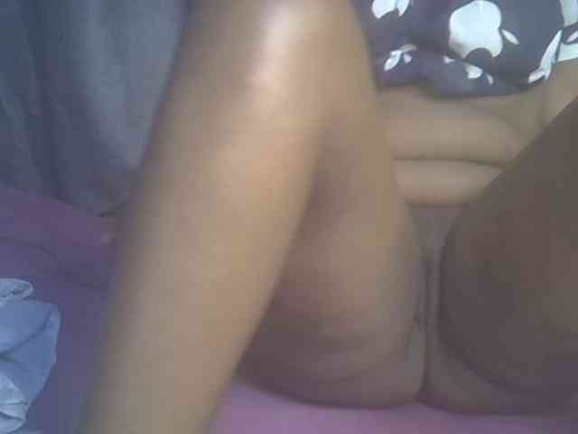 cute-faizah webcam