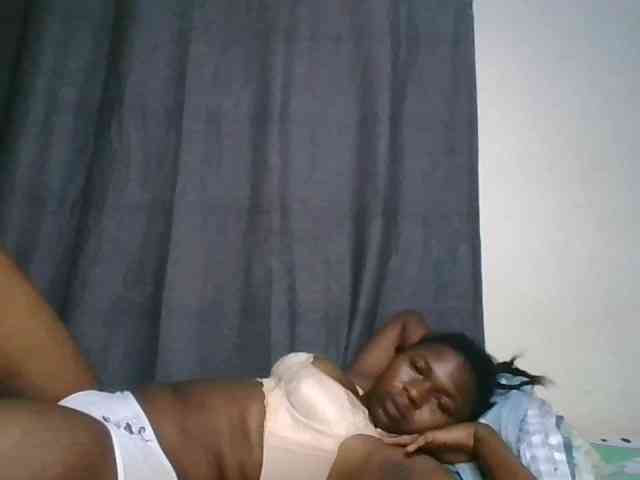 cute-faizah webcam