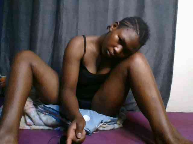 cute-faizah webcam