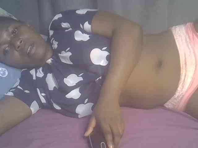 cute-faizah webcam
