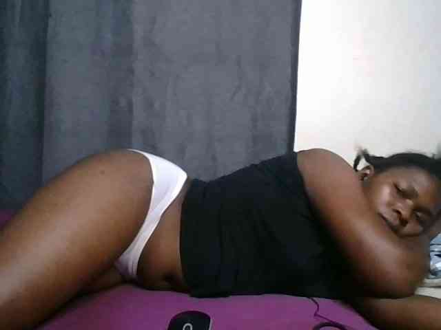 cute-faizah webcam