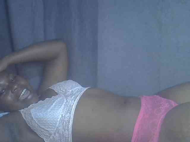 cute-faizah webcam
