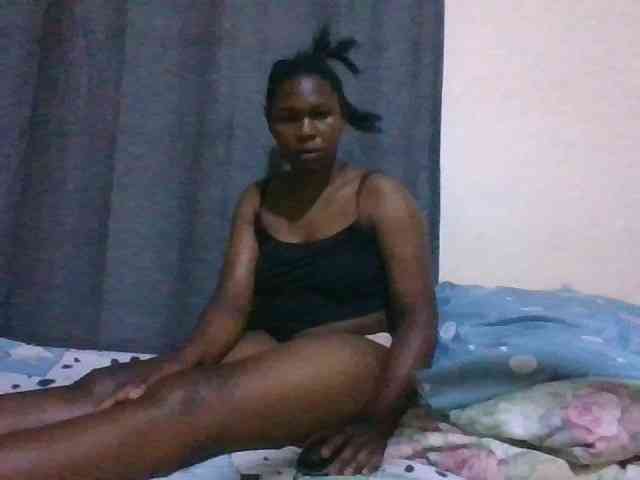 cute-faizah webcam