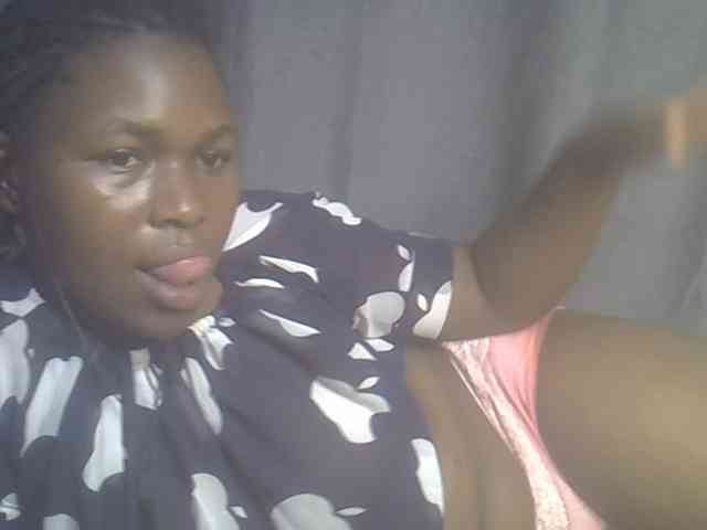 cute-faizah webcam