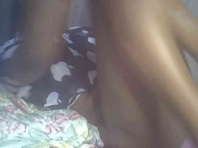 cute-faizah webcam