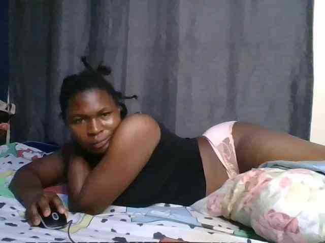 cute-faizah webcam