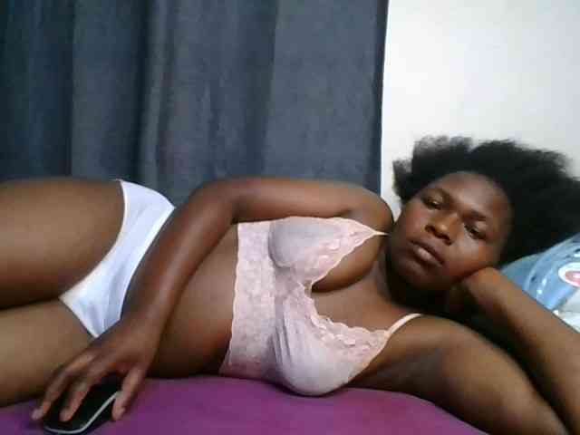 cute-faizah webcam