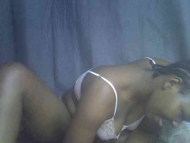 cute-faizah webcam