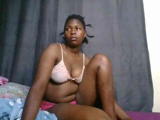 cute-faizah webcam