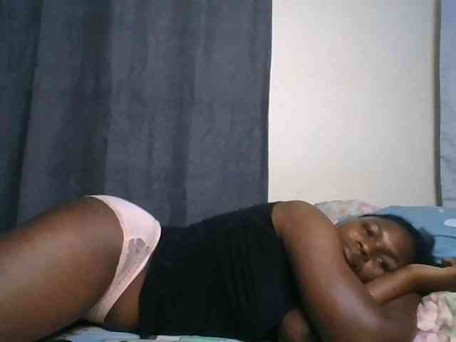 cute-faizah webcam