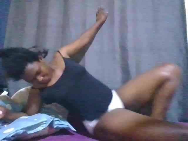 cute-faizah webcam