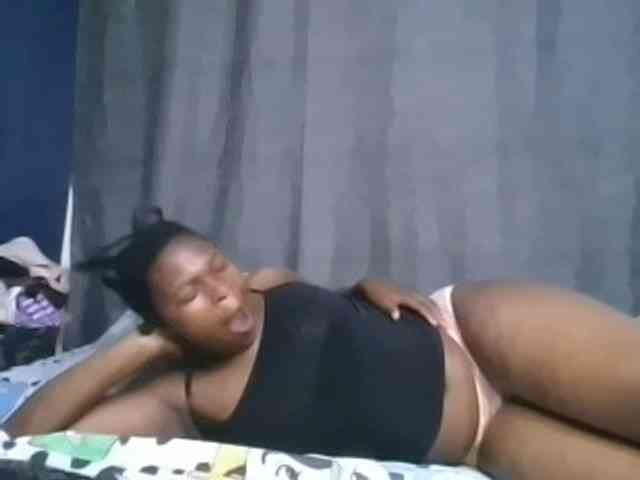 cute-faizah webcam