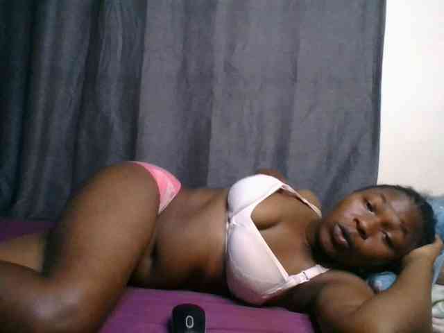 cute-faizah webcam