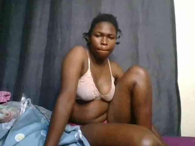 cute-faizah webcam