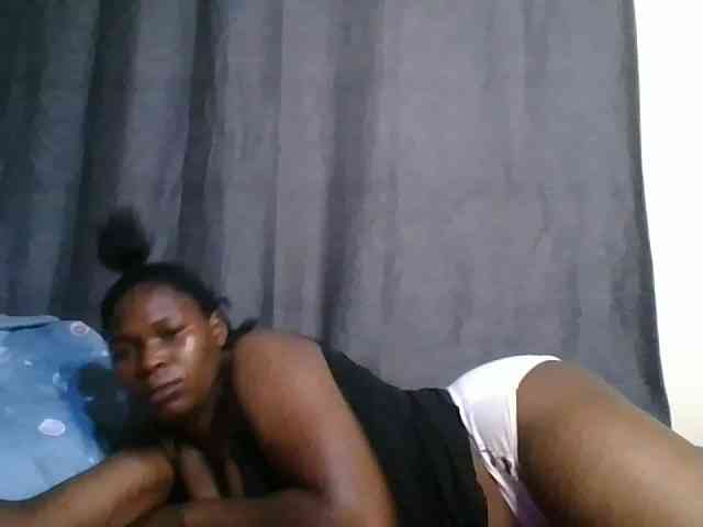 cute-faizah webcam