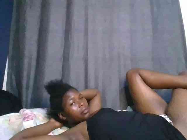 cute-faizah webcam