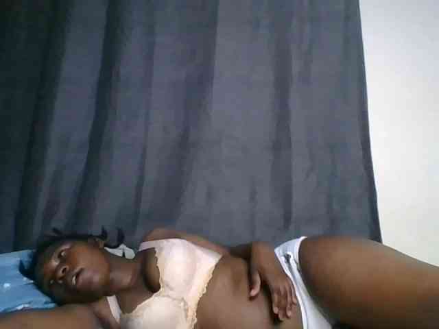 cute-faizah webcam