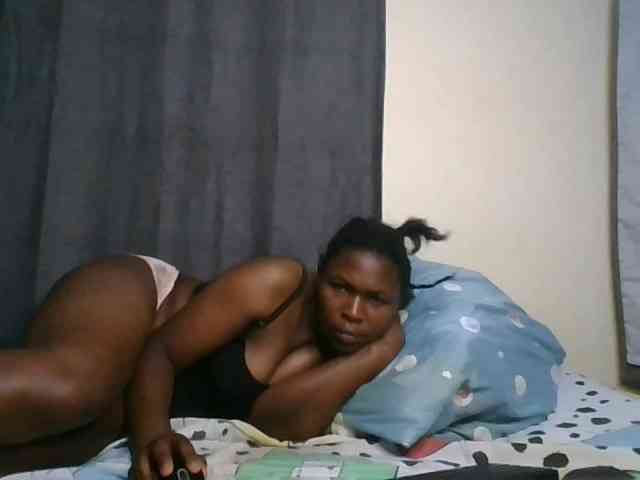 cute-faizah webcam
