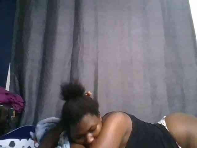 cute-faizah webcam