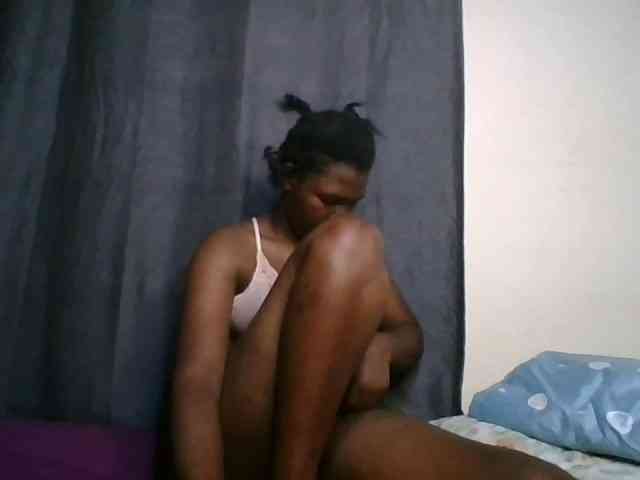 cute-faizah webcam