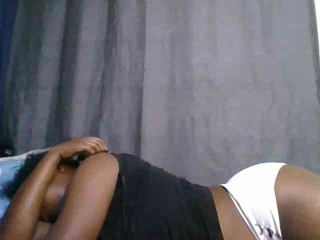 Model: cute-faizah