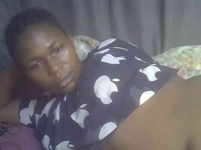cute-faizah webcam