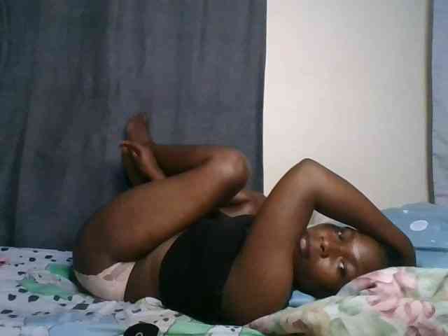 cute-faizah webcam