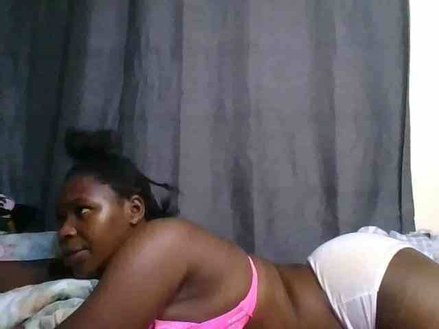 cute-faizah webcam