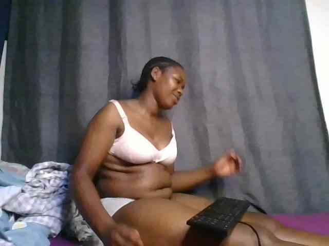 cute-faizah webcam